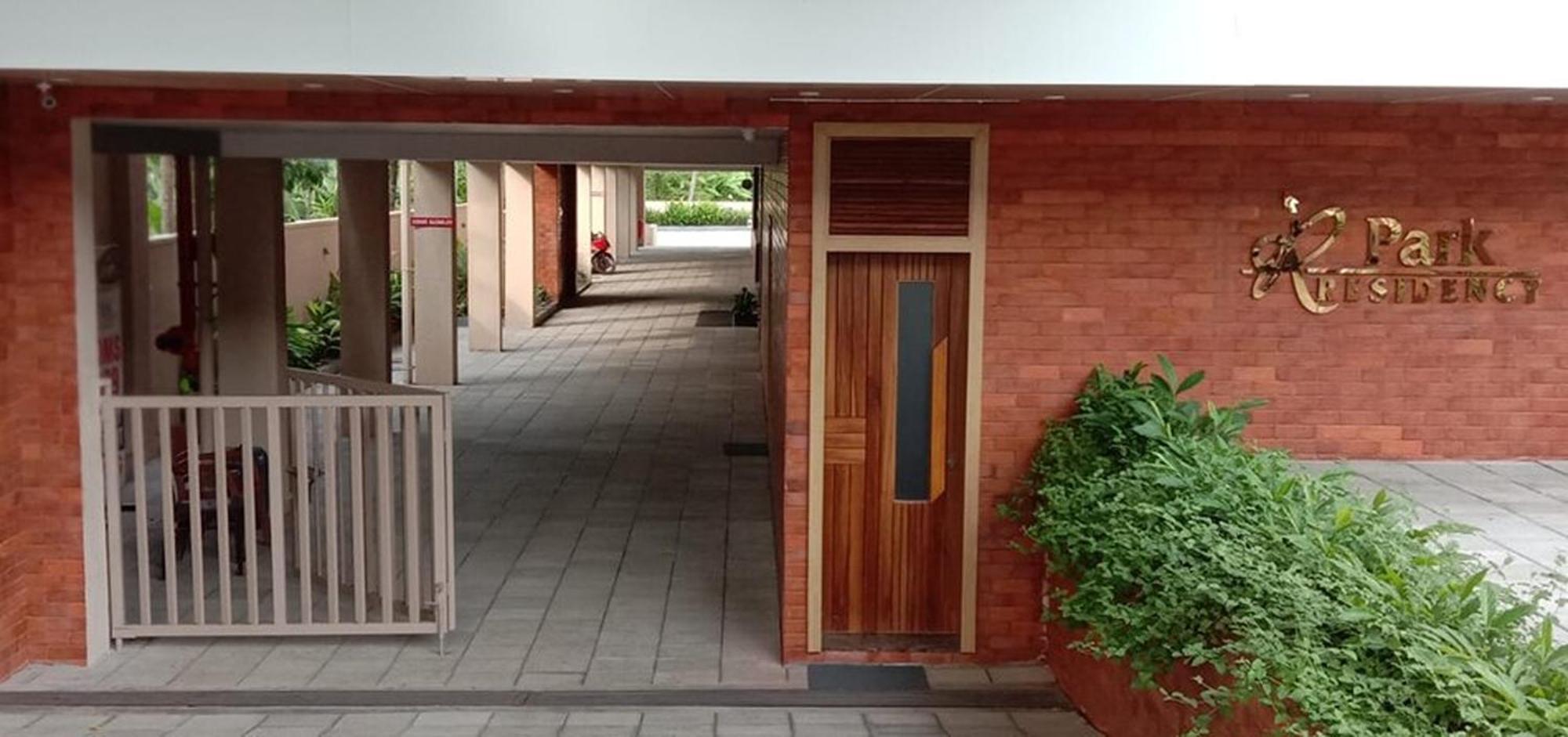 Park Residency Kodungallur Thrissur Kültér fotó