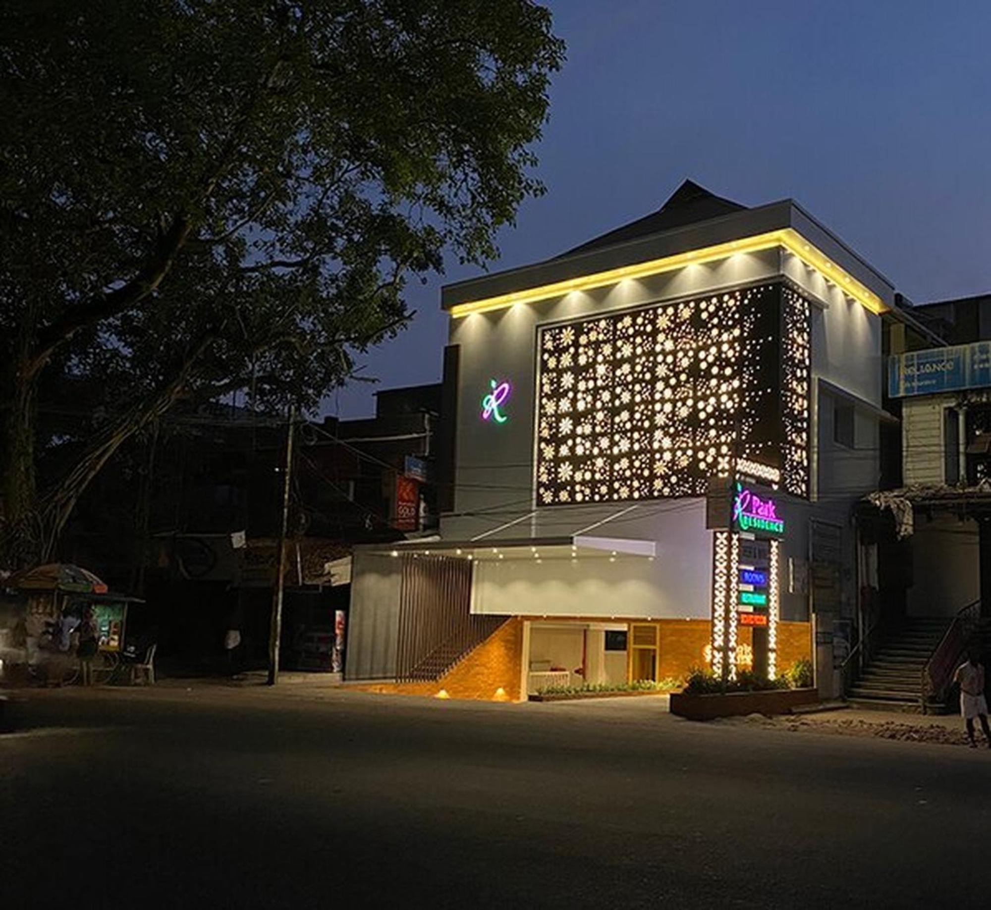 Park Residency Kodungallur Thrissur Kültér fotó